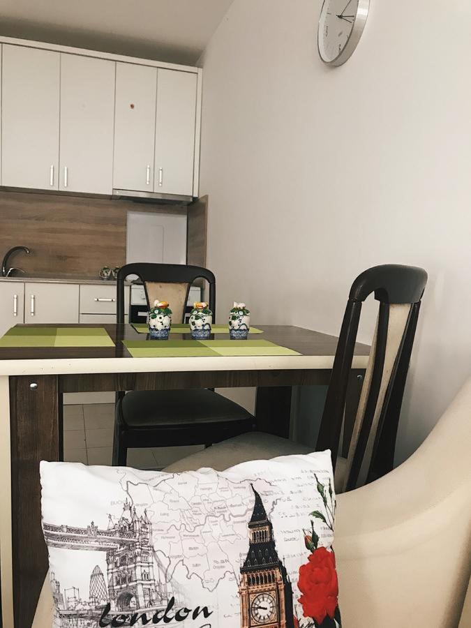 Blini Complex Daire Priştine Dış mekan fotoğraf